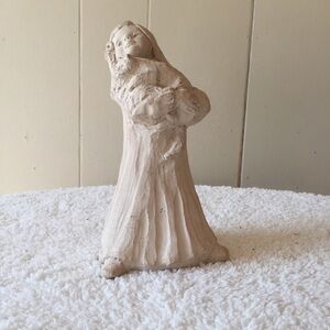 Vintage Dee Crowley Figurine/ Sculpture of Girl w Cat, Bright Eyes Colle…